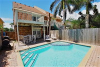 112 E. Cora Lee Townhouse Accommodation Dallas