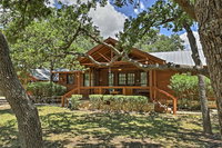 2 Canyon Lake Cabins - 3BR Total - on 2.7 Acres Accommodation Dallas
