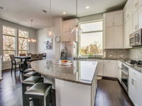 3 BDRM Home Minutes to Pearl/Riverwalk/St Mary's Accommodation Dallas