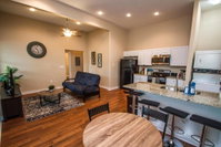 3BR/2BA Remodeled Apartment Near Downtown Accommodation Dallas