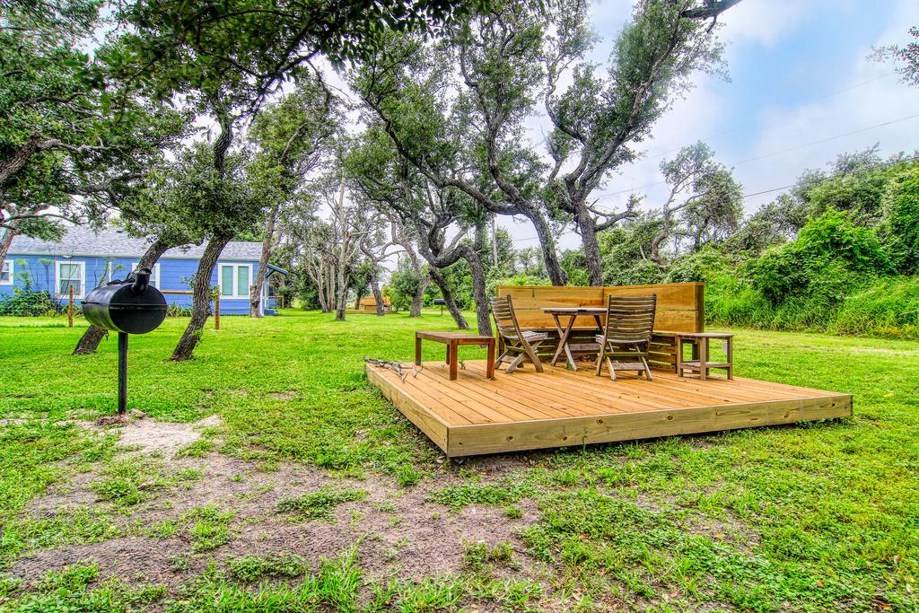 9 Bedroom/ 6 Bath, Sleeps 30 With A Private Fishing Pier With Huge Trout! - thumb 1