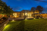  Marbella Lane Executive Waterfront Property Accommodation Dallas