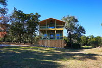 A Treehouse Retreat- Luna Vista Accommodation Dallas