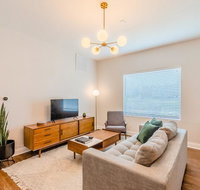 Abode  The Cedars - Accommodation Dallas