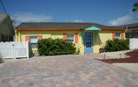 Adorable North Beach Home - Oceanfront by Ocean Properties Accommodation Dallas
