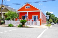 Algiers Point Ferry Courtyard Covered Patio Accommodation Dallas