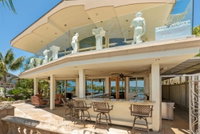 Amazing Bayfront House On Sail Bay In Mission Bch Accommodation Dallas