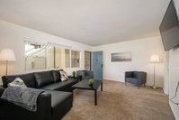 Amazing Pacific Beach Bungalow II Just Blocks to the Beach Accommodation Dallas
