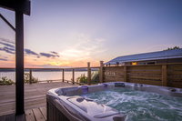 Anchors Away Home Accommodation Dallas