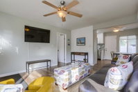 Beach 2 Bay 1 home Accommodation Dallas