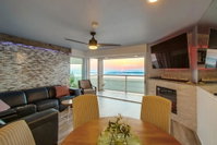 Beachside Getaway 4 condo Accommodation Dallas