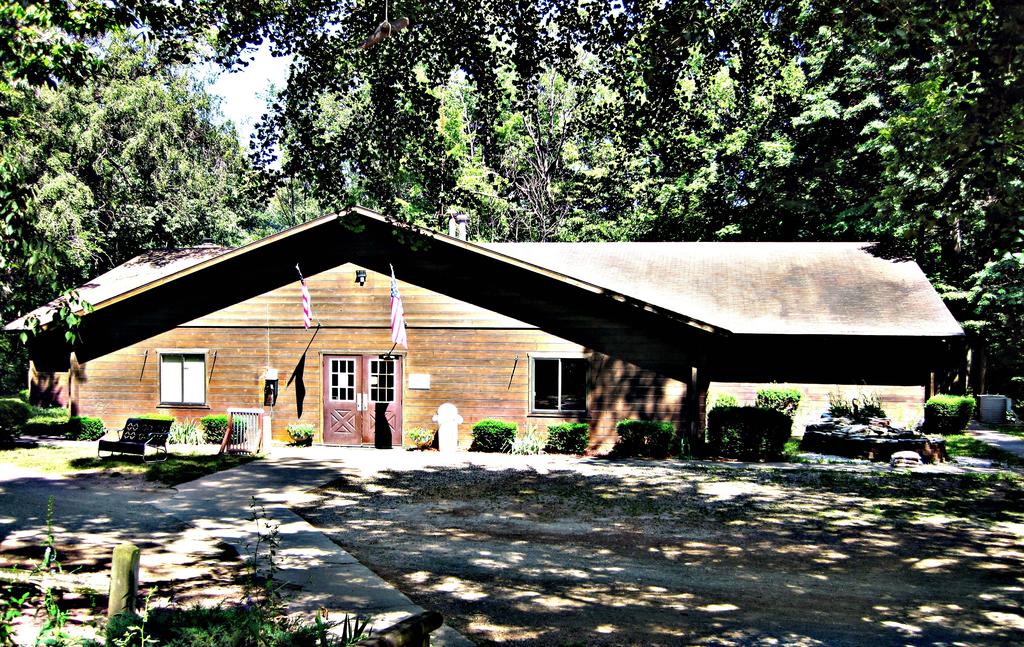 Bear Cave Camping Resort - thumb 3