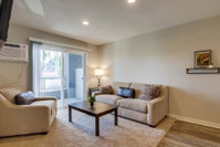 Beautiful Apartment 5 Minutes from the Beach Accommodation Dallas