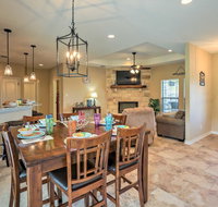 Beautiful Canyon Lake Home with Patio 1 Mi Boat Ramp - Accommodation Dallas