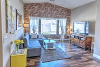Beautiful townhouse 8 can sleep Accommodation Dallas