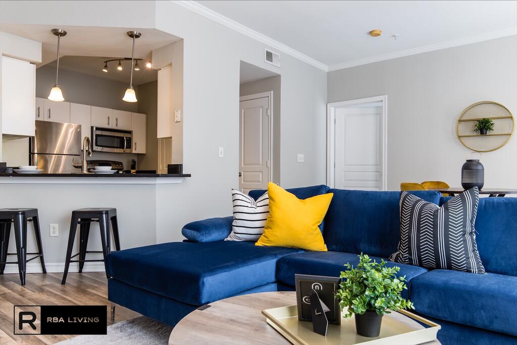 Beautiful Uptown CityPlace Apartment X RBA Living - thumb 1