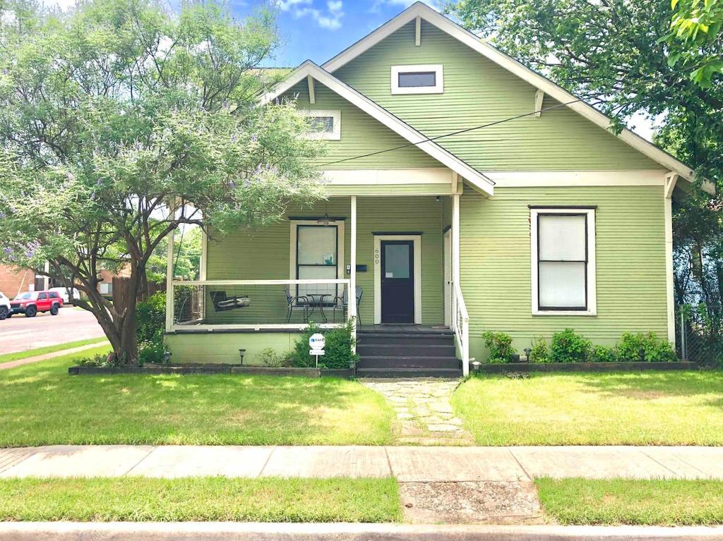 Bishop Arts - Dallas Farmhouse