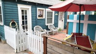 Brighton Avenue Beach Cottage Accommodation Dallas