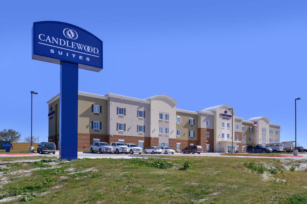 Candlewood Suites Kenedy - thumb 1