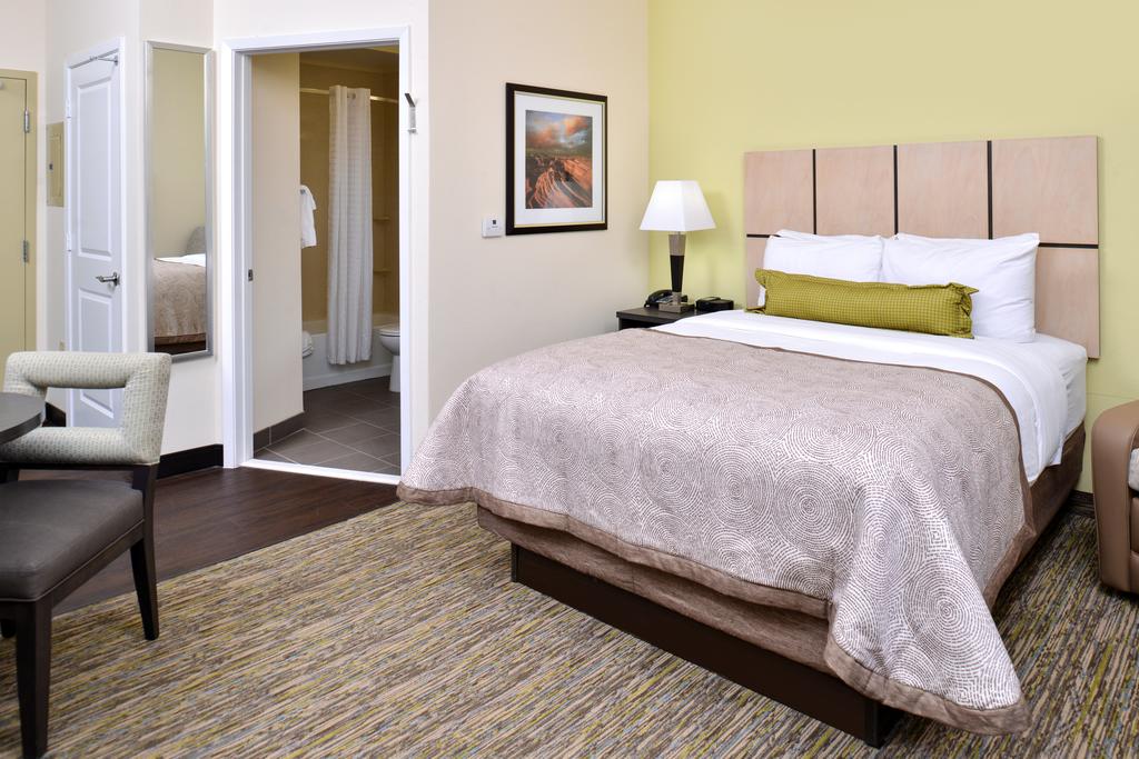 Candlewood Suites Kenedy - thumb 2