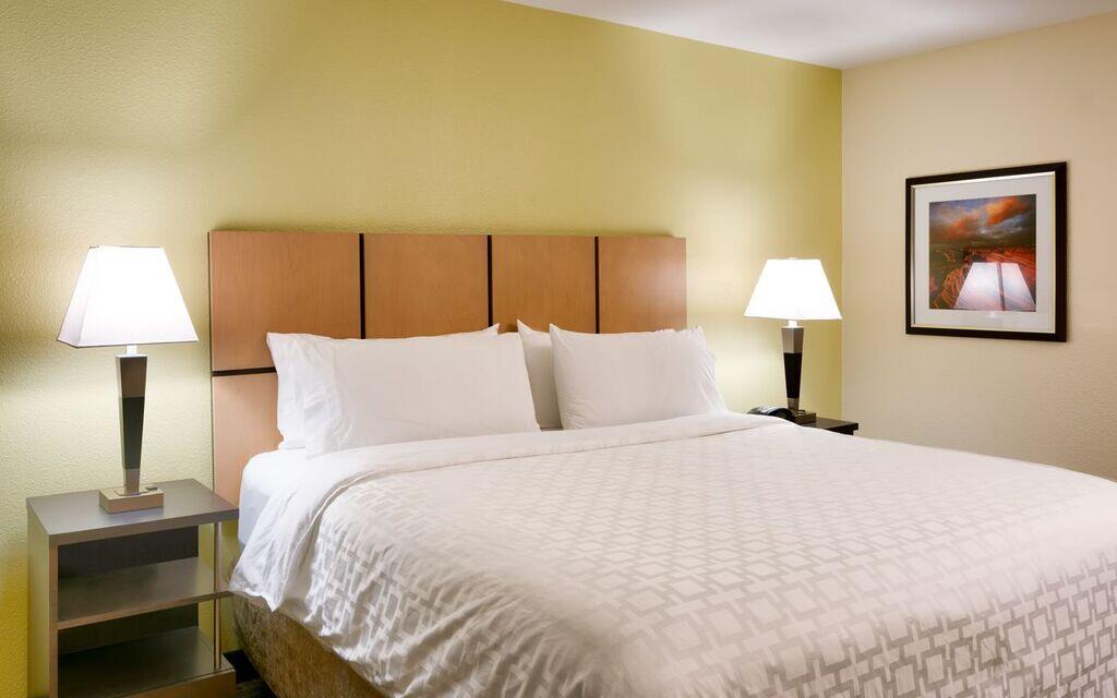 Candlewood Suites Plano East - thumb 3