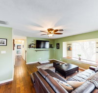 Canyon Green - Accommodation Dallas