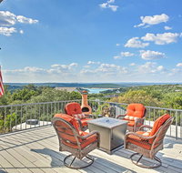 Canyon Lake House with Hot Tub Deck Lake View - Accommodation Dallas