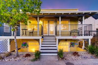 Casa California Accommodation Dallas