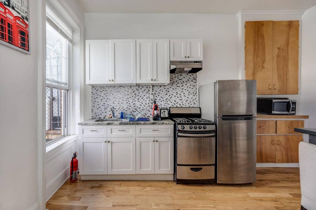 Central & Next To The Path - 10min To NYC - thumb 1