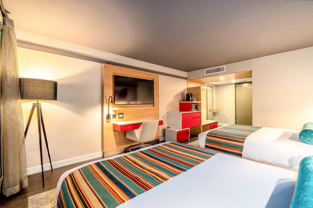 Century Park Hotel LA - thumb 3