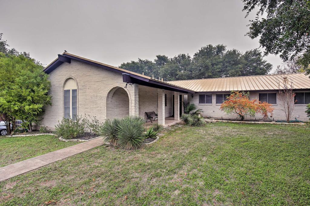 Charming San Antonio Abode   10 Mi To Dwtn - thumb 2