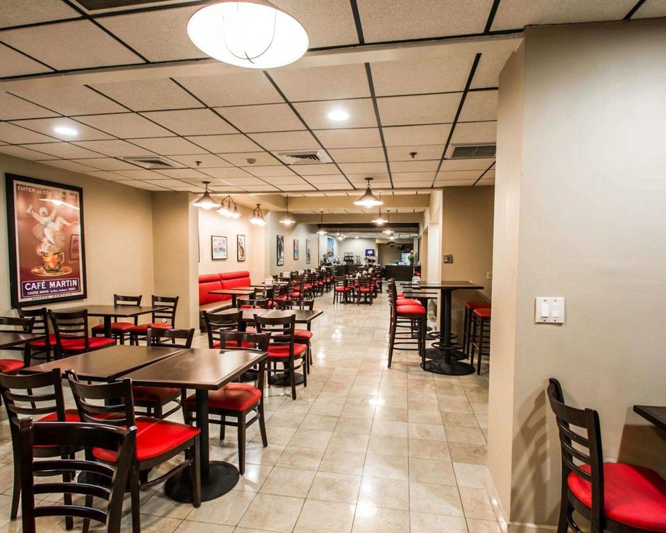 Clarion Inn & Suites Miami International Airport - thumb 1