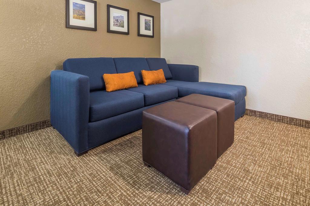 Comfort Suites El Paso Airport - thumb 3