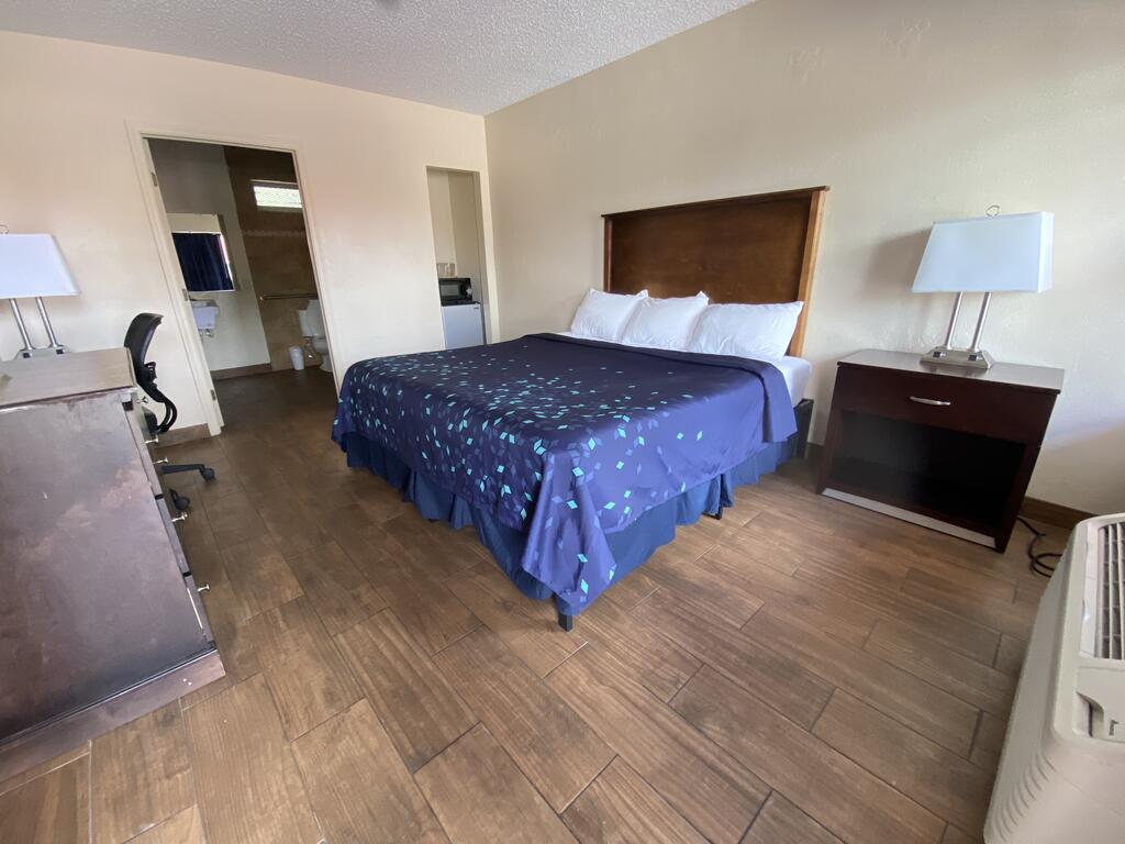 Coral Roc Motel - thumb 3