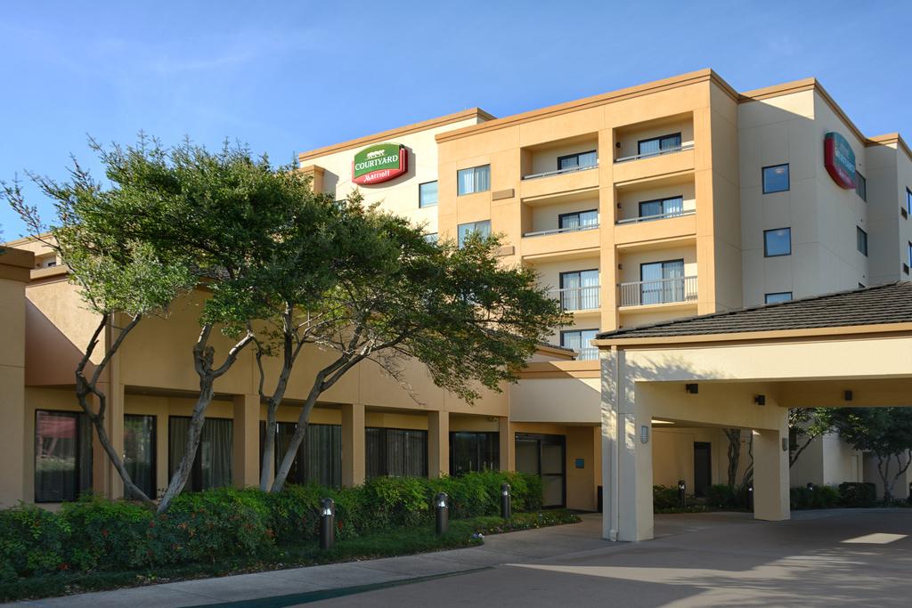 Courtyard By Marriott Dallas Central Expressway - thumb 0