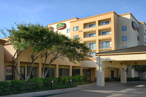 Courtyard By Marriott Dallas Central Expressway