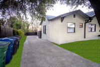 Cozy Downtown Guest House 2BR/1BA Sleeps 8 Accommodation Dallas