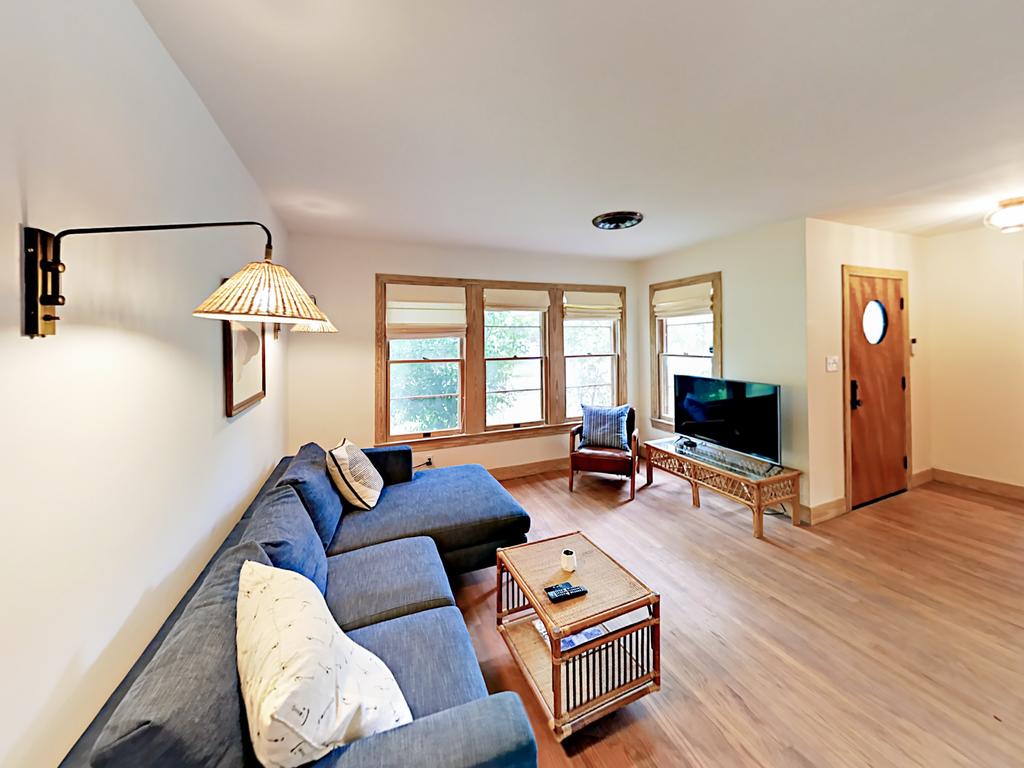 Crestwood Home - thumb 1