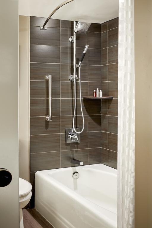 Dallas-Addison Marriott Quorum By The Galleria - thumb 3