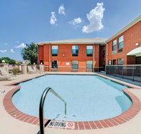 Days Inn by Wyndham Dallas Plano - Accommodation Dallas