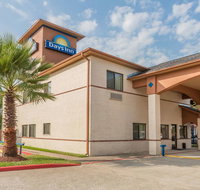 Days Inn by Wyndham Dickinson TX - Accommodation Dallas