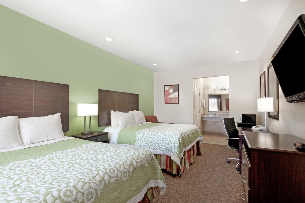 Days Inn By Wyndham Kenedy - thumb 2