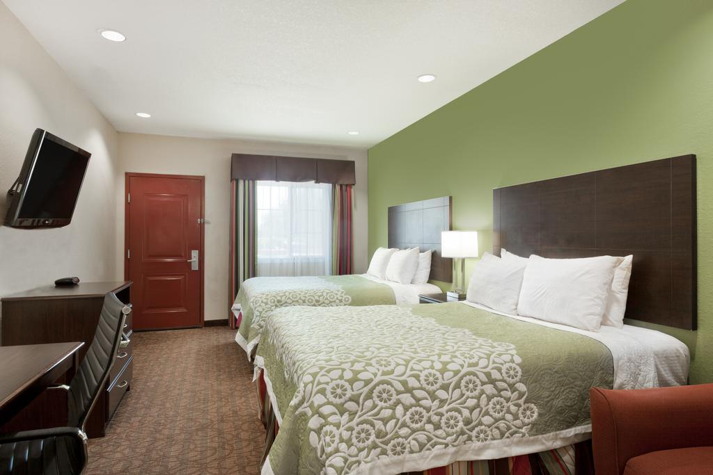 Days Inn By Wyndham Kenedy - thumb 1