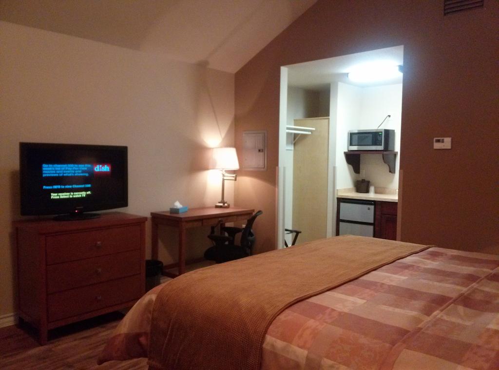 FieldHouse Inn & Conference Center - thumb 2