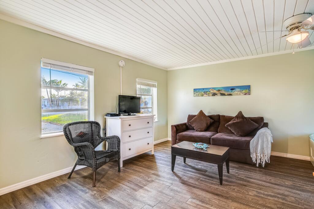 Fishermans Bungalow Hideaway - thumb 1