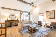 Foxtrot Farm Accommodation Dallas