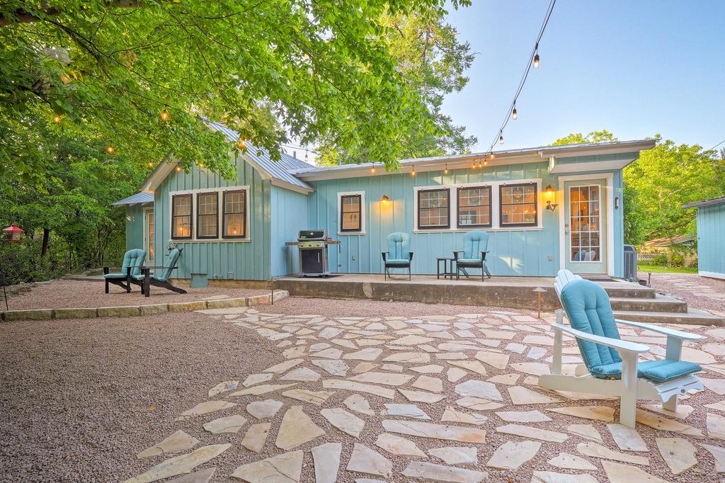 Fredericksburg Cottage 2 Blocks From Main Street! - thumb 1