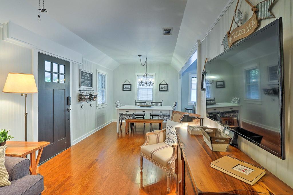 Fredericksburg Cottage 2 Blocks From Main Street! - thumb 3