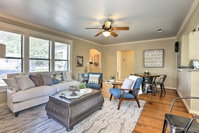 Fredericksburg Cottage with Grill - Walk to Main St Accommodation Dallas
