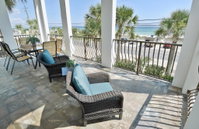 Front Beach House Accommodation Dallas